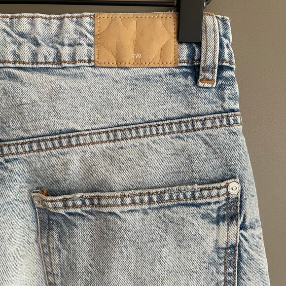 ZARA Z1975 High Rise Long Length Straight Cut Jeans Light Blue Sz 4 Rigid Denim - Picture 15 of 16